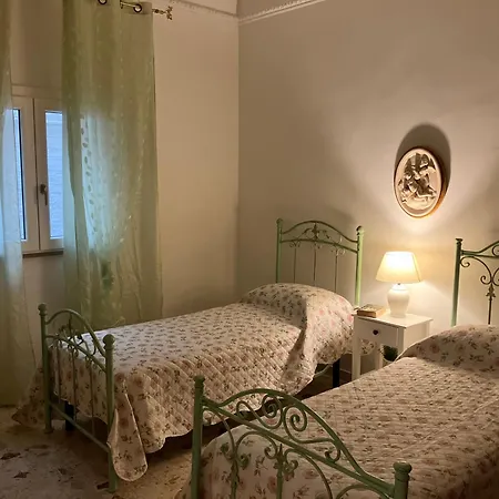 La Casa Di Luna Apartment *